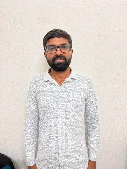 Madhukar Chandrakant Mengal — Physics faculty at Chaitanya's Academy