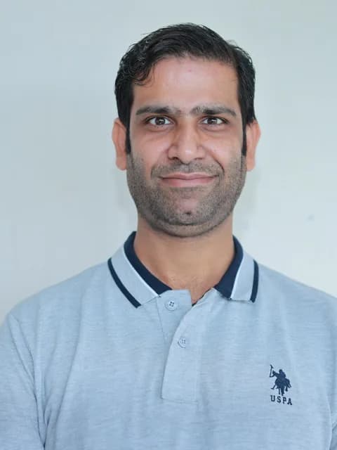 Mohanlal Agarwal — Mathematics faculty at Chaitanya's Academy